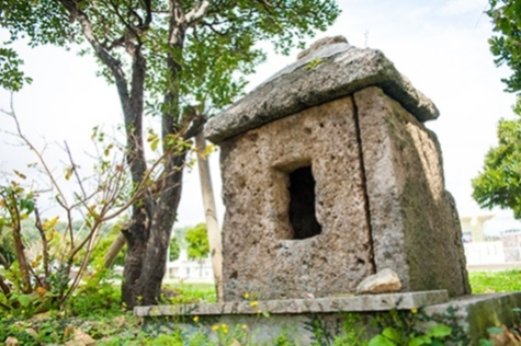 写真：百名の焚字炉