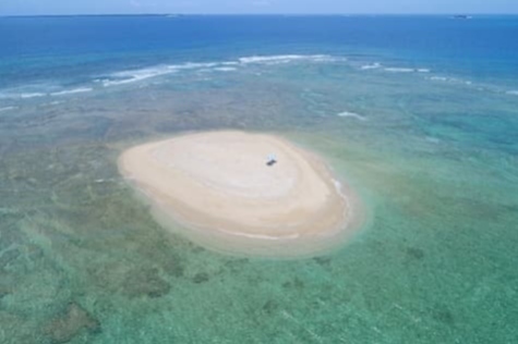 写真：ウカビ島1