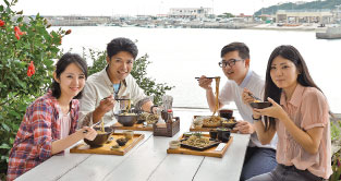 もずくそばの店　くんなとぅ